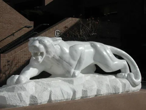 Photo of Mountain Lion Statue 